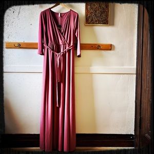 2XL Plus size extra maxi dress. Never worn w tags